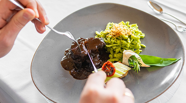 Wildgericht mit regionalen Zutaten – herbstliche Küche bei den WildeWochen am Westlichen Bodensee mit teilnehmenden Gutes vom See-Restaurants.